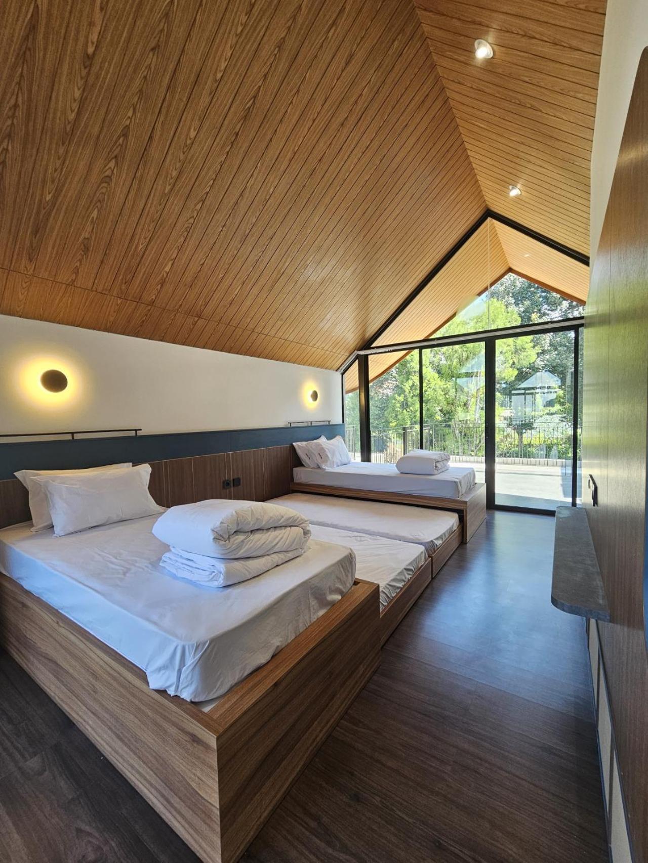 Villa Daun Trinity Bandung